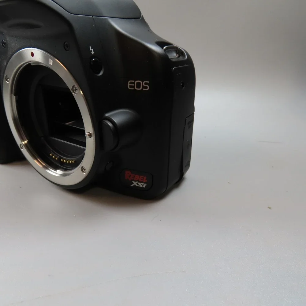 Canon EOS Rebel XSi DS126181 Digital SLR DSLR Camera Body ONLY TESTED